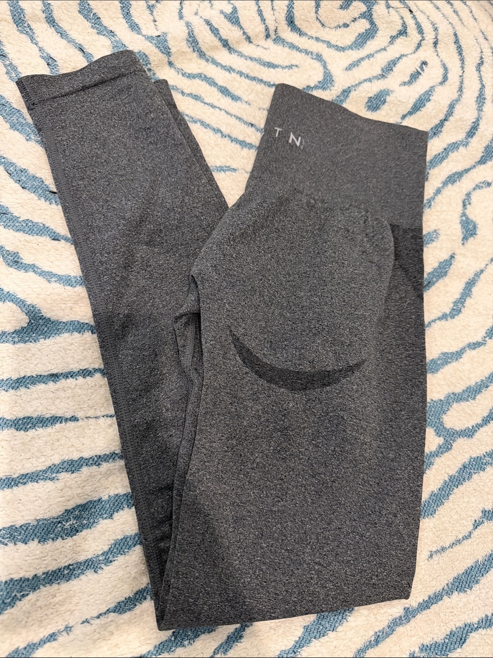Women’s NVGIN High-Waist Seamless leggings - Charcoal Gray - Picture 2 of 2